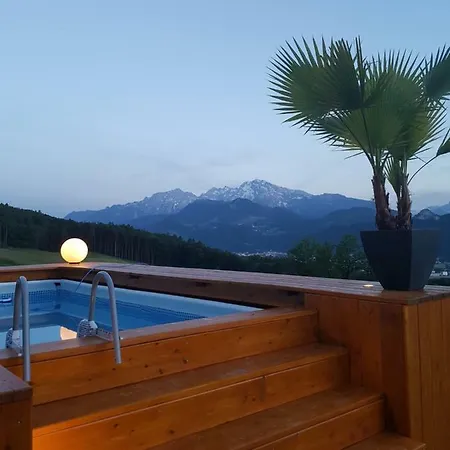 Bauernhof Armstorfer Farm stay *